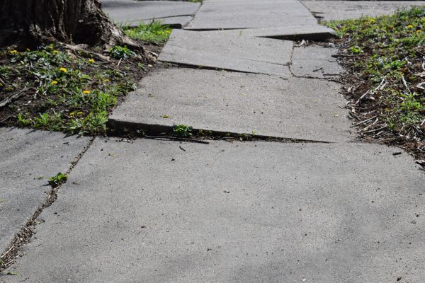 Cost of Concrete Sidewalk Leveling in Aurora